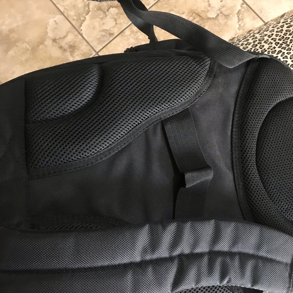 Laptop backpack - Picture 4 of 4